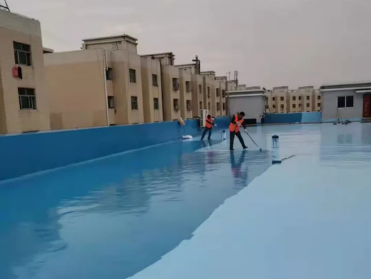스프레이 된 폴리우레아 대 손으로 적용 된 폴리우레아: 어느 쪽이 더 잘 작동합니까?